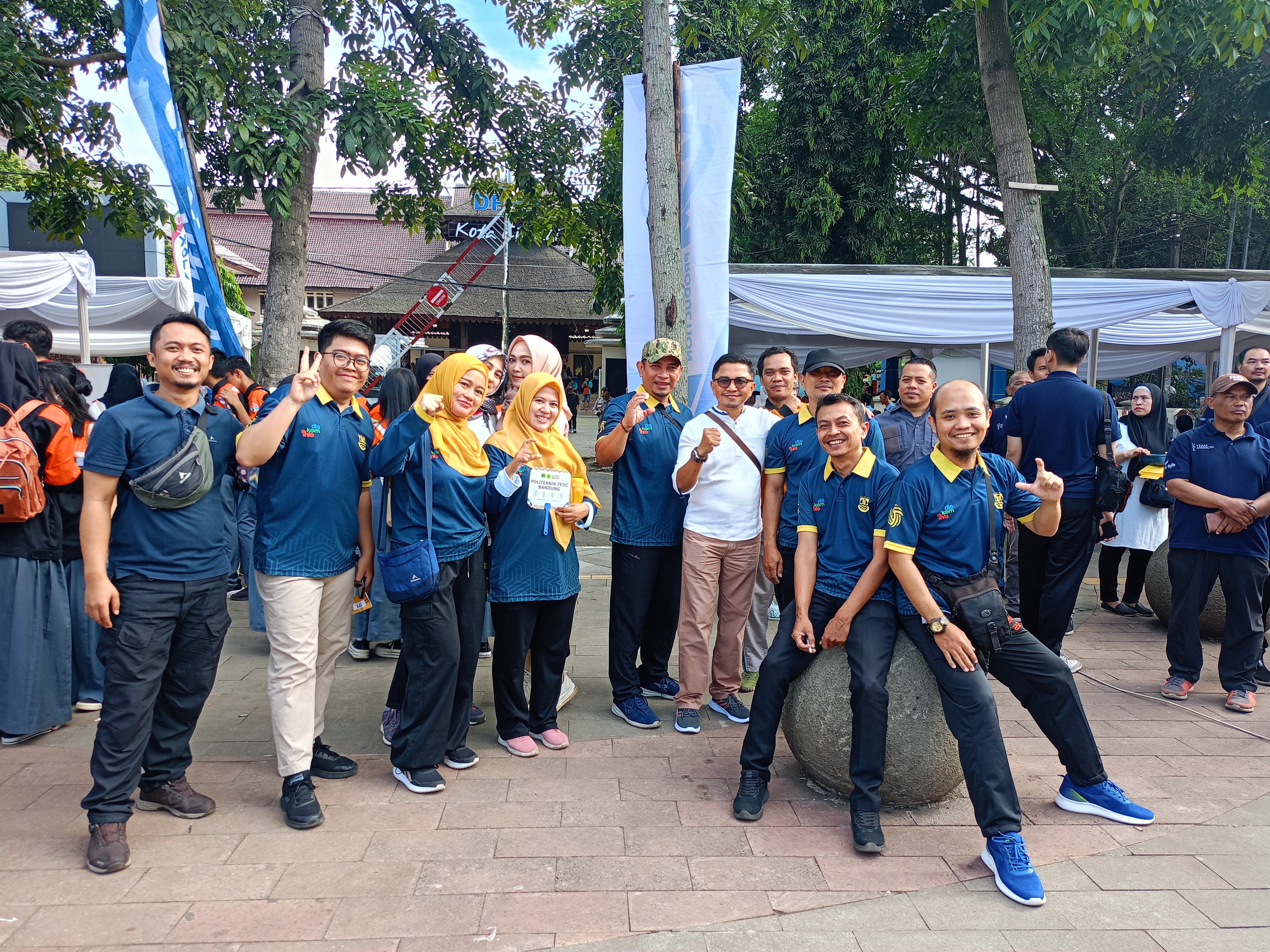 kegiatan-senam-pagi-dlm-rangka-festival-industri-cimahi-2024
