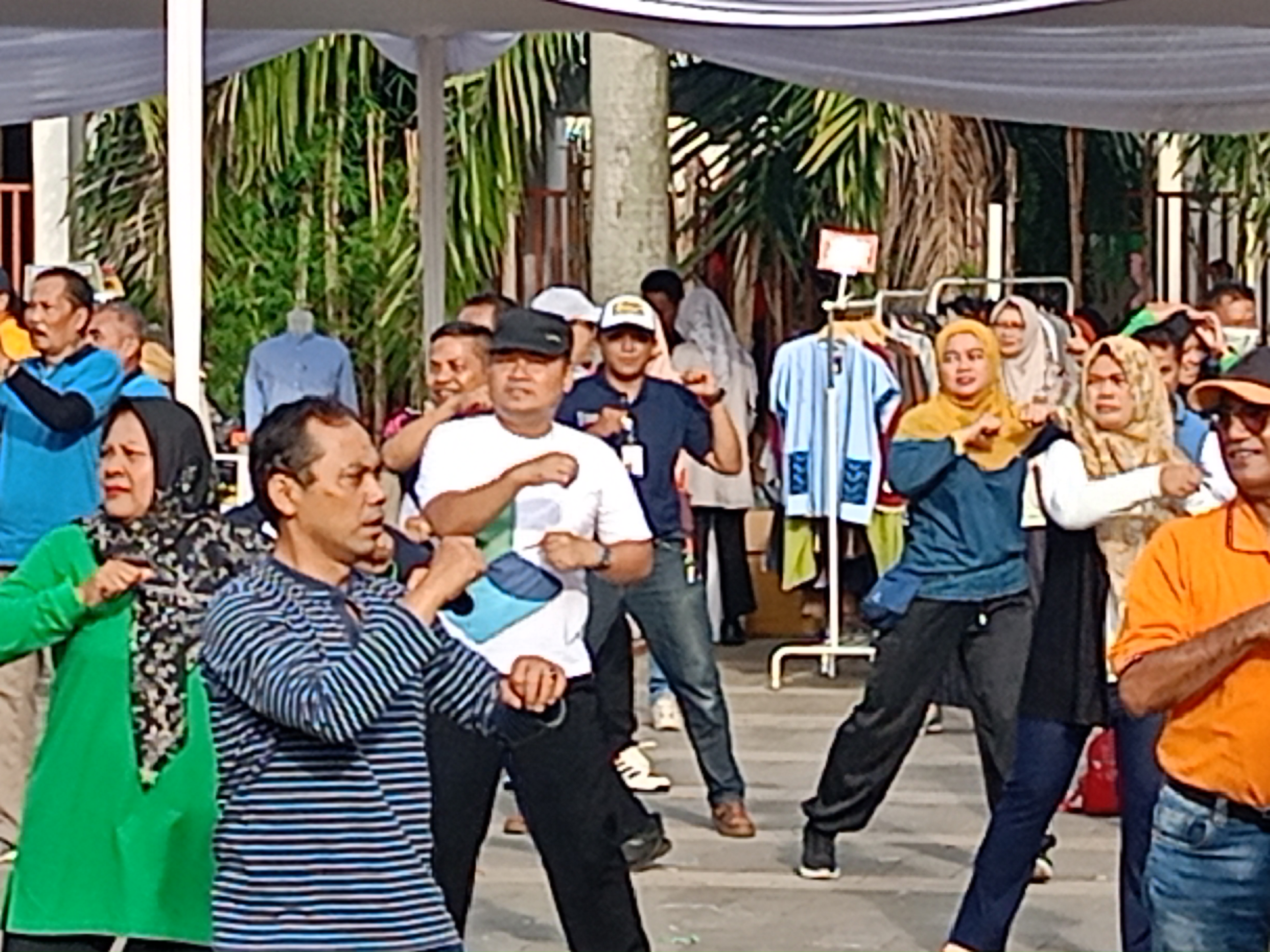 kegiatan-senam-pagi-dlm-rangka-festival-industri-cimahi-2024